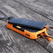 Banque d'énergie solaire Xtorm Rugged Solar 10.000