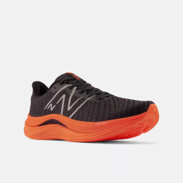 Chaussures homme New Balance Fuel Cell Propel v4 noir / orange Black with dragonfly