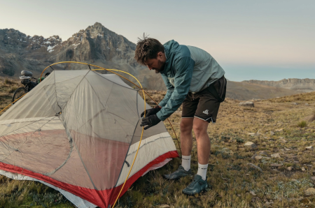 TEST : Warg Alp 3 – une tente ultralégère où trois personnes ont vraiment de la place