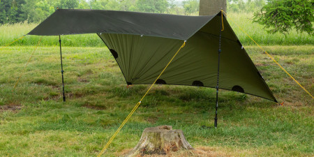 8 façons de construire un abri de tarp