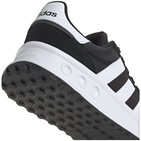 Chaussures homme Adidas Run 84