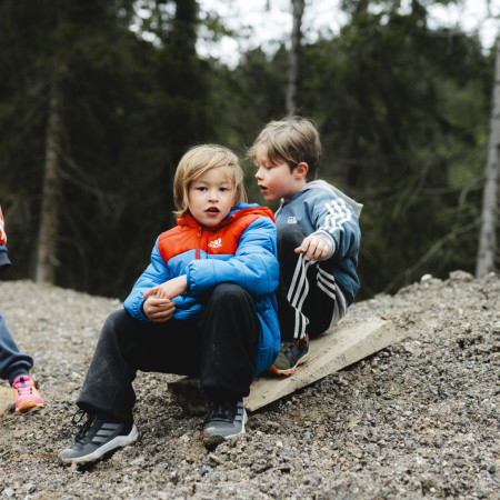 Chaussures enfant Adidas Terrex AX4R Mid K