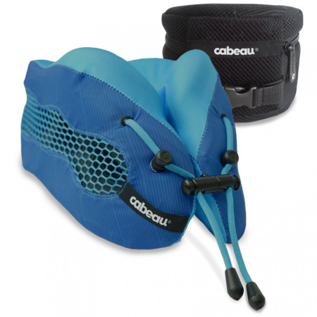 Oreiller voyage rafraîchissant Cabeau Evolution Cool bleue Blue