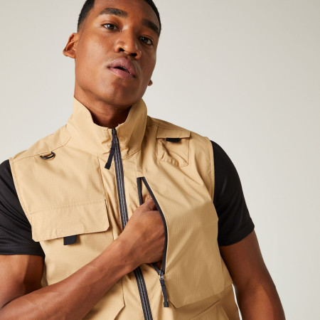 Gilet homme Regatta Travel Light Packaway B/W