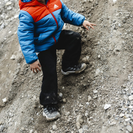 Chaussures enfant Adidas Terrex AX4R Mid K