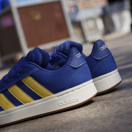 Chaussures homme Adidas Grand Court Alpha 0