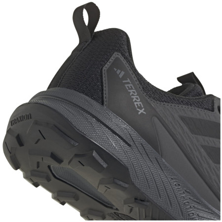Chaussures homme Adidas Terrex Tracefinder