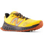 Chaussures de running hommes New Balance Fresh Foam Garoé jaune Hot marigold with black and cayenne
